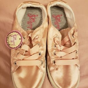 NIB Pink satin "Dallas" JellyPop tennies
